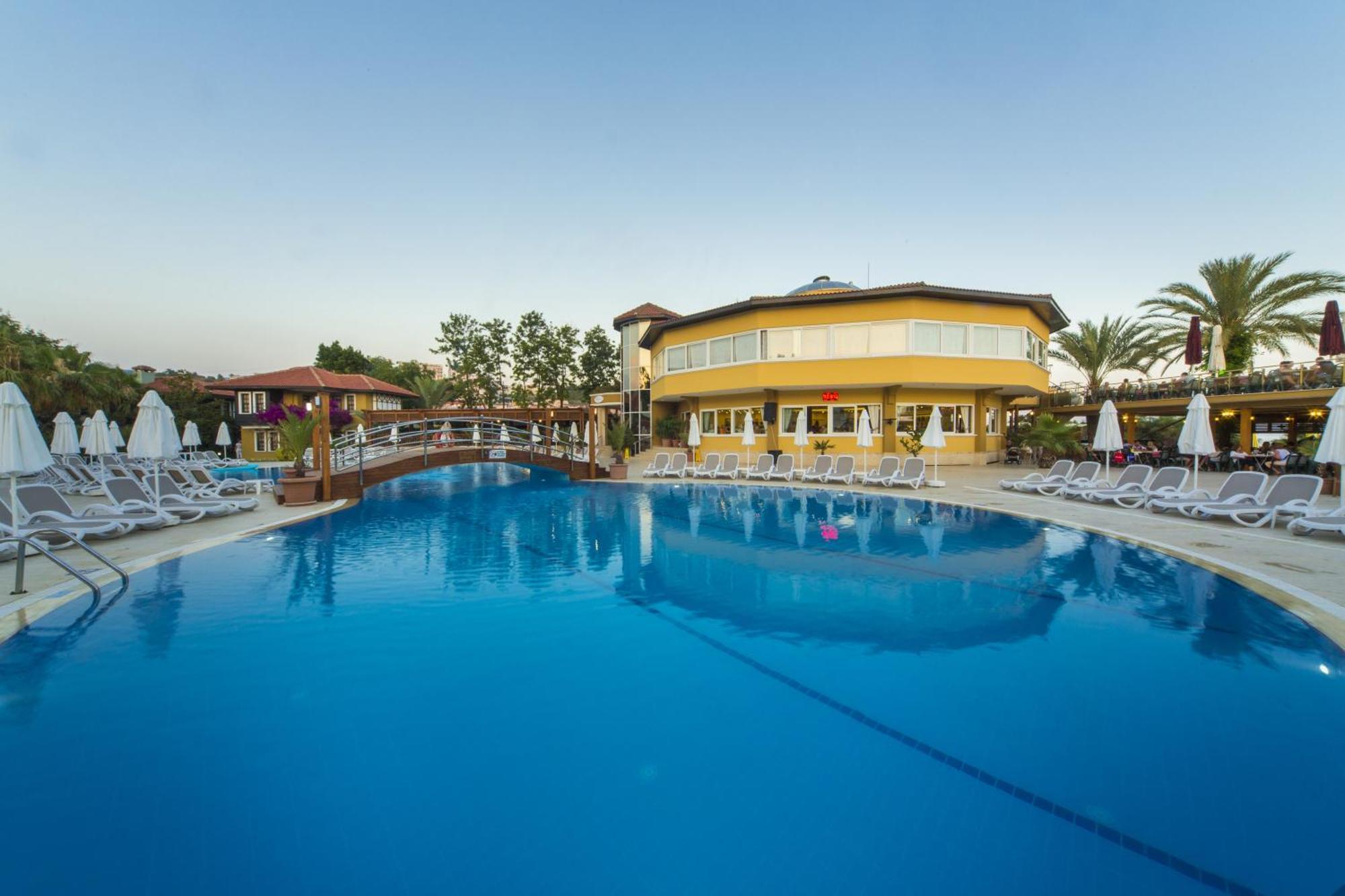 Club Dizalya Konaklı Exterior foto